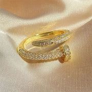 Irregular Claw-Set Zirconia Ring