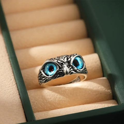 Blue Owl Eyes Ring