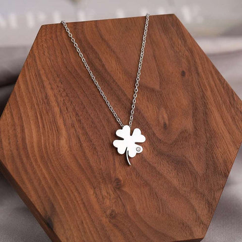 Bohemian Clover Zircon Pendant