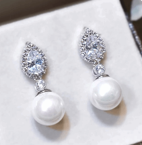 Pearl Earrings with Sparkling Stones