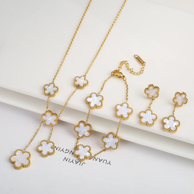 Lucky Clover Jewelry Set: Necklace, Earrings, and Bracelet