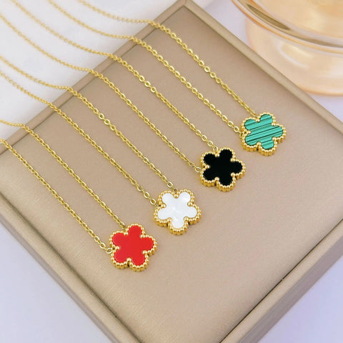 Luxurious 5-Petal Clover Necklace: Gold Plated Stainless Steel