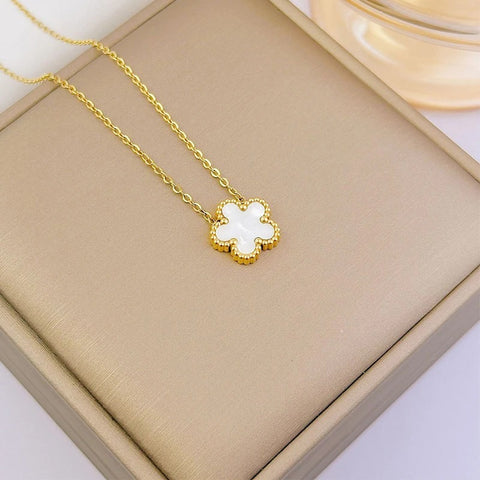 Luxurious 5-Petal Clover Necklace: Gold Plated Stainless Steel